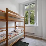 Reit- Und Alte Dorfschule * Holstenniendorf
